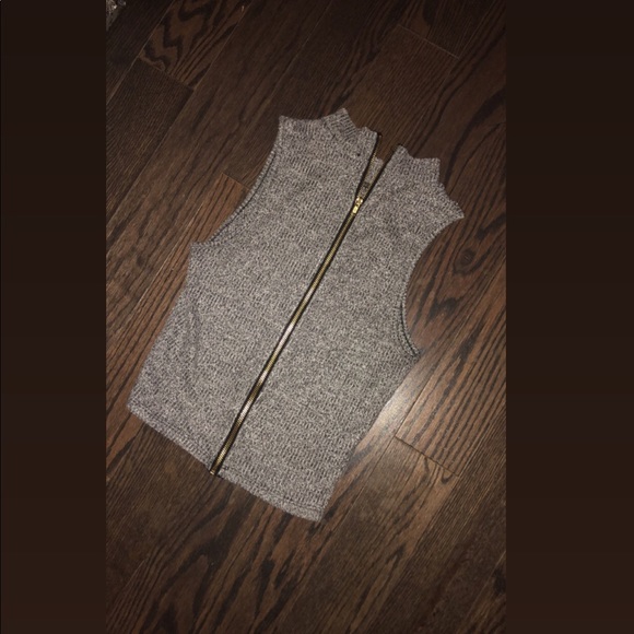 Salt and pepper zipped up top✨ - Picture 1 of 2